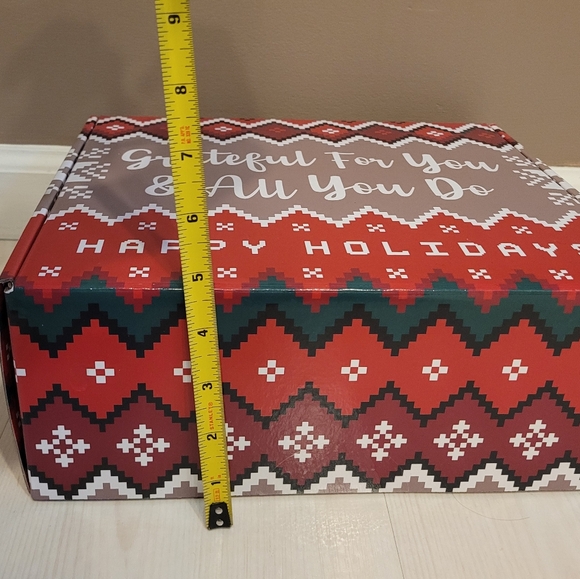 NIB Grateful For You and All You Do Holiday Gift Mug Socks Blanket Christmas - Picture 10 of 10